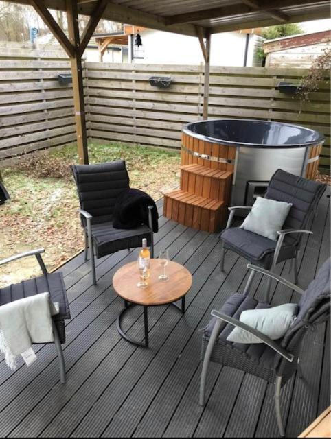 Hottub Forest Chalet Op De Veluwe! Putten Eksteriør billede